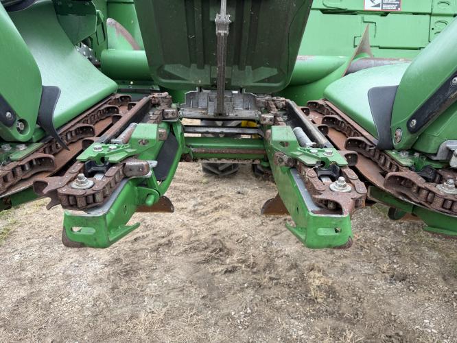 John Deere C8R