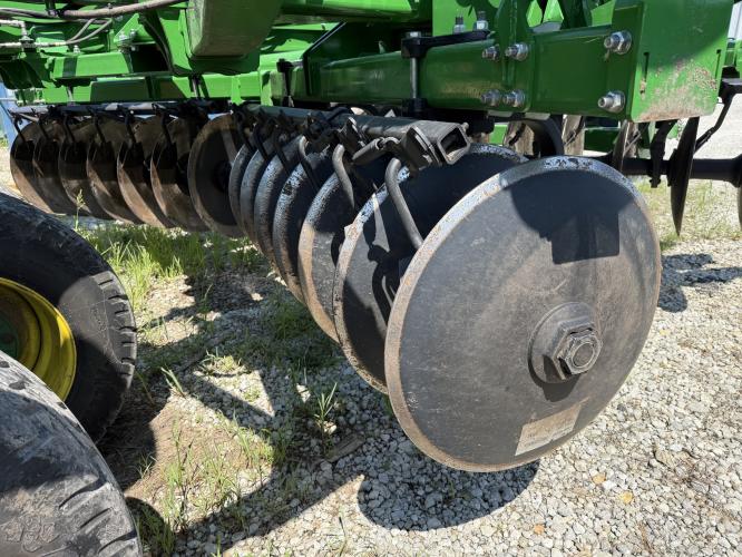 John Deere 2730