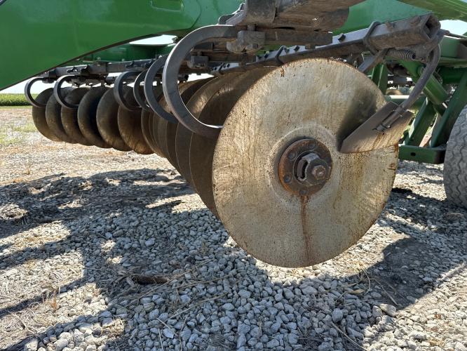 John Deere 2720