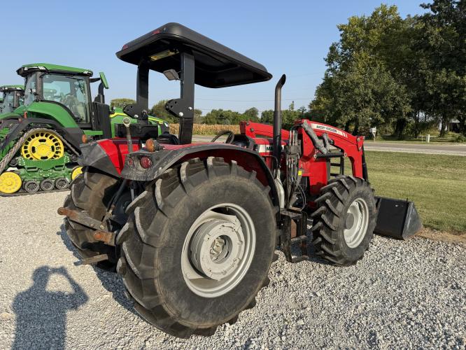 Massey Ferguson 4710