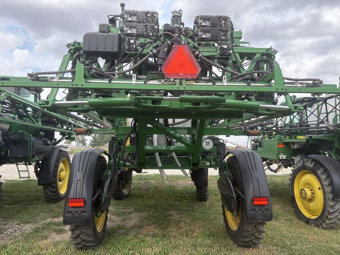 John Deere 412R