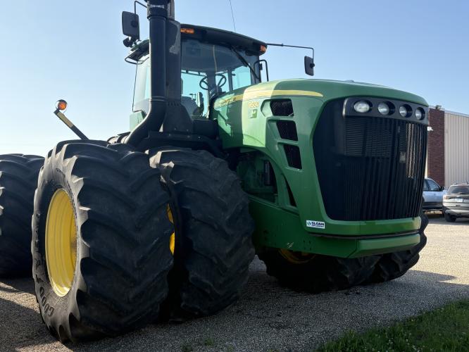 John Deere 9530