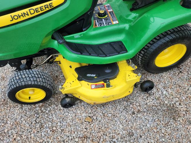John Deere X320