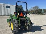 John Deere 3320
