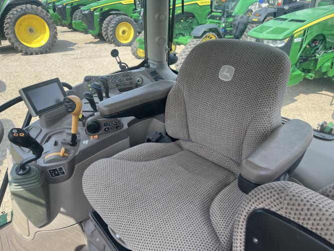 John Deere 6145R