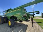 John Deere S7 700