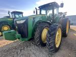 John Deere 8260R