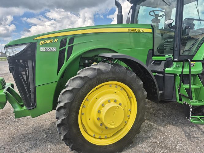 John Deere 8285R