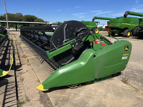 2018 John Deere 635FD