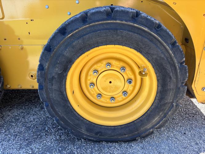 John Deere 318G