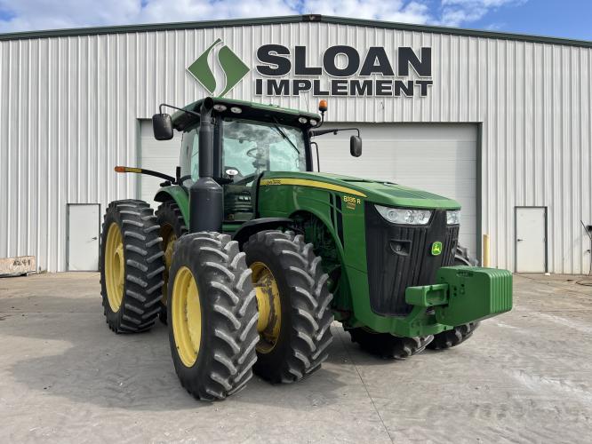John Deere 8335R