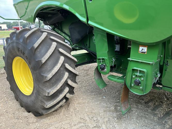 John Deere S780
