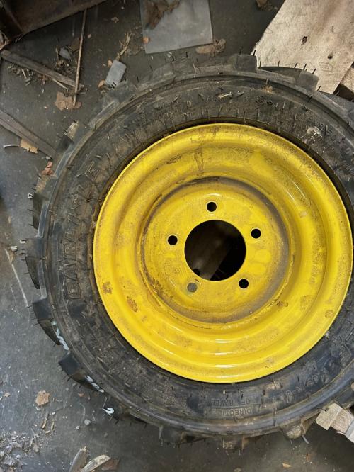  John Deere NEW LVA20123/18X8.50-10NHS R4 T&W