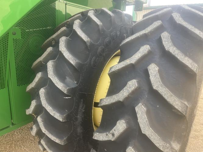 John Deere S760