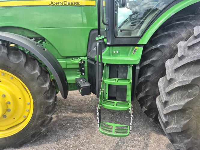 John Deere 8285R