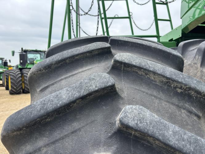 John Deere S680