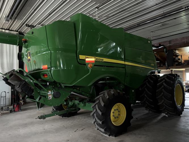 John Deere S780