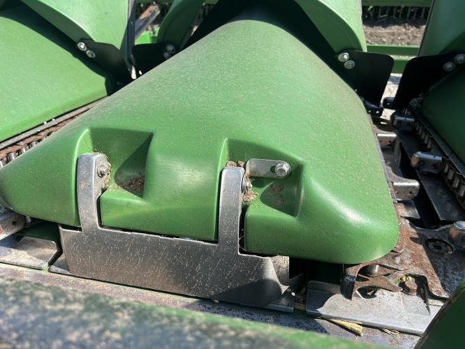John Deere C8R