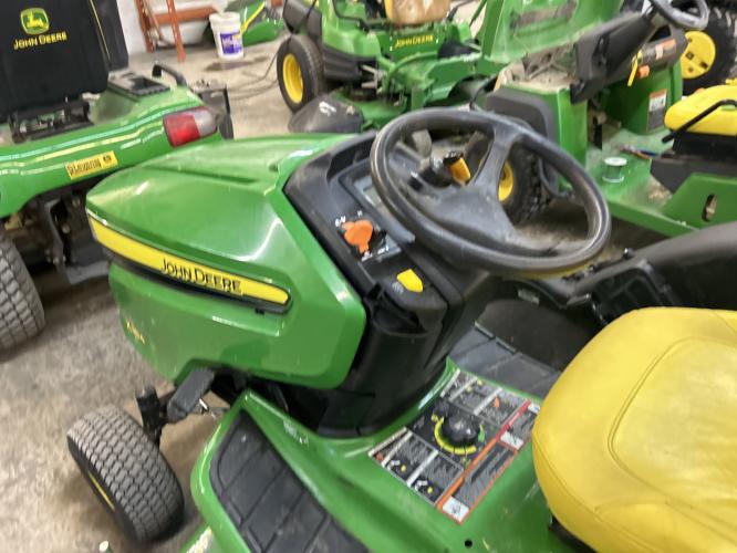 John Deere X384