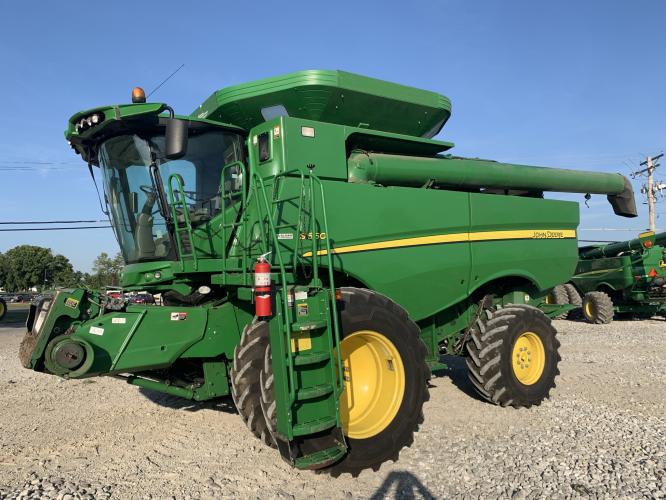 John Deere S660