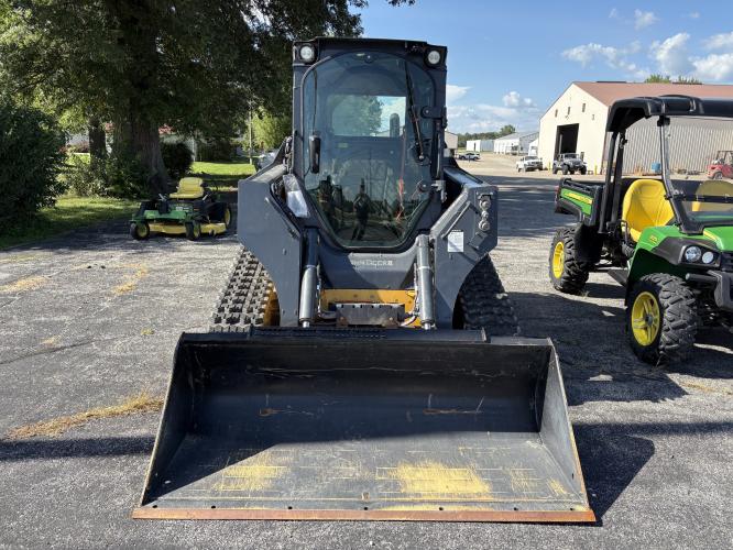 John Deere 325G