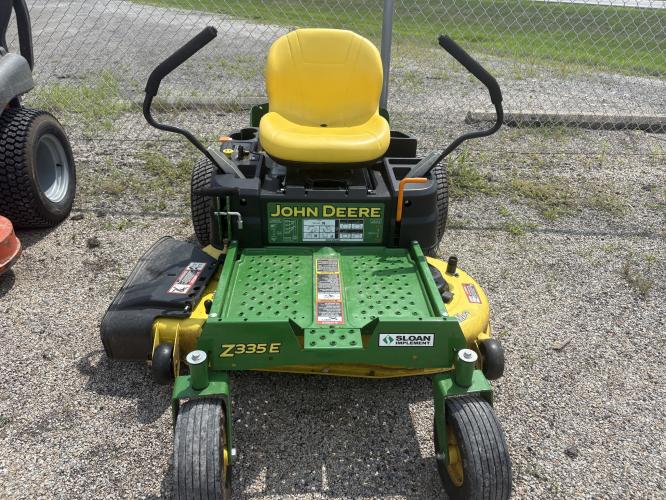 John Deere Z335E