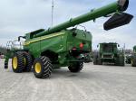 John Deere S7 700