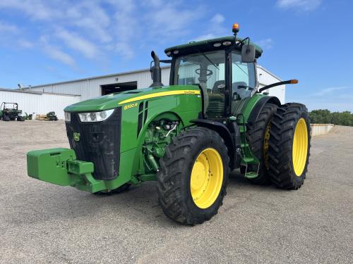  John Deere 8320R