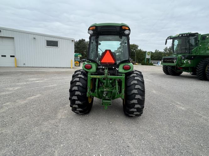 John Deere 4052R