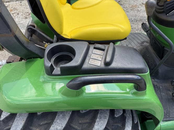 John Deere 3720