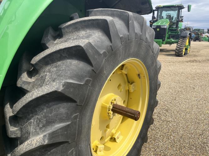 John Deere 6115M