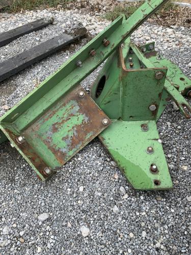 John Deere 148