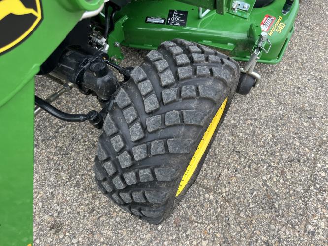 John Deere 2025R