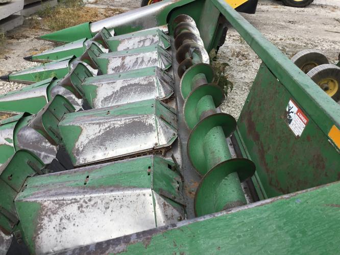 John Deere 643