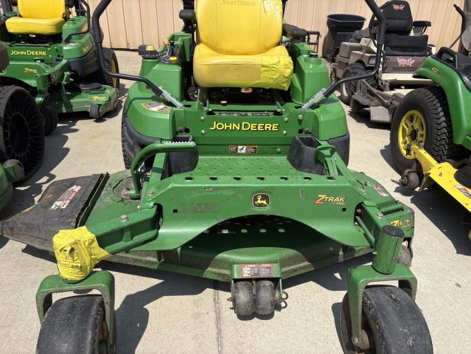 John Deere Z830A