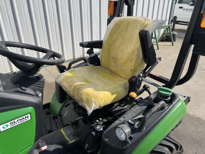 John Deere 1025R