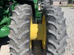 John Deere 8335R