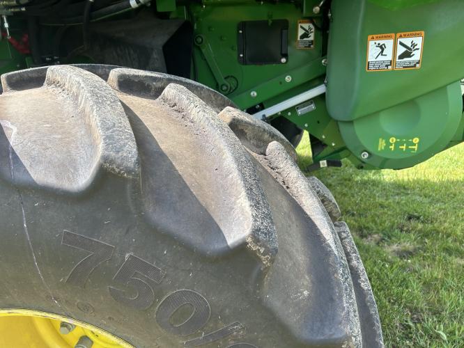 John Deere S780