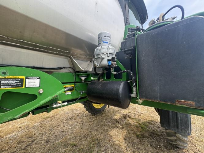 John Deere R4038