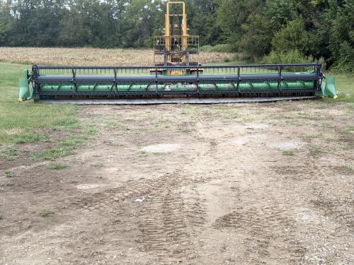 2007 John Deere 635F