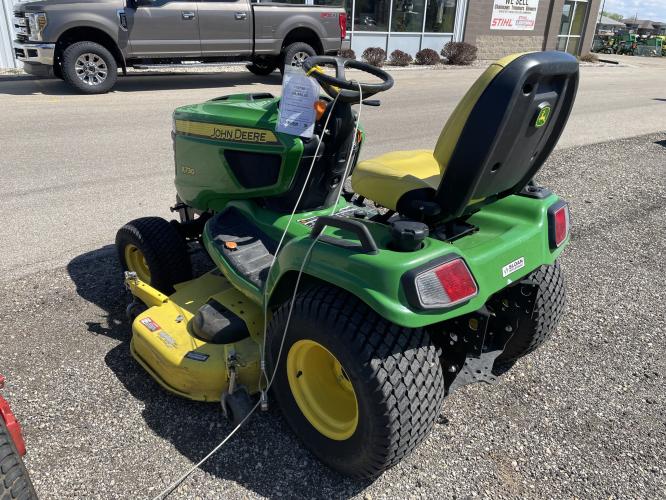 John Deere X730