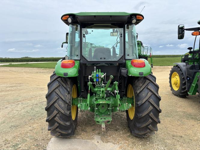John Deere 5100E