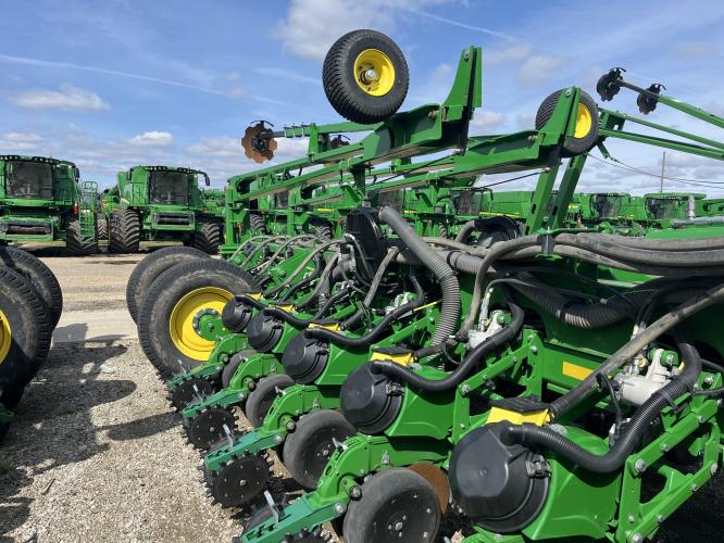John Deere 1775NT