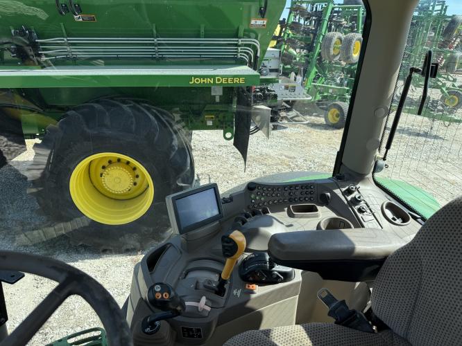 John Deere 6140R