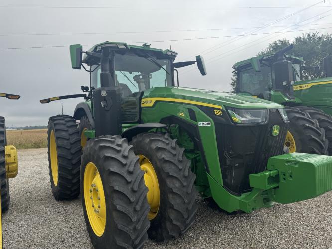 John Deere 8R 410
