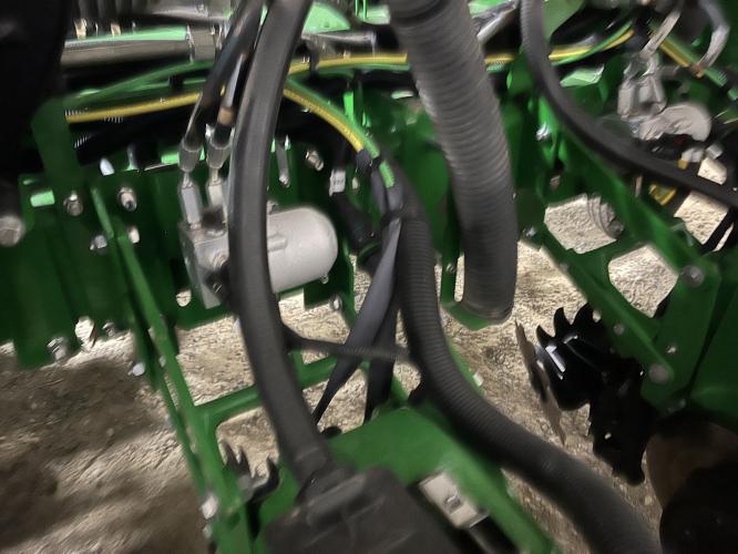 John Deere 1775NT