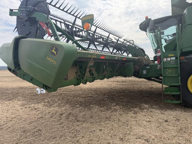 John Deere 640FD