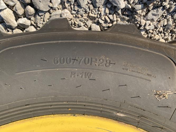 John Deere S660