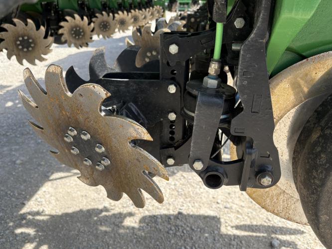 John Deere 1775NT