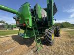 John Deere S7 700